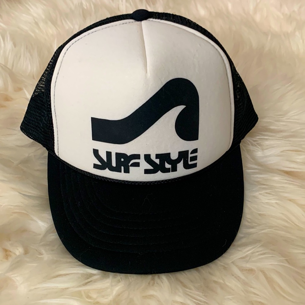 Surf Style Black White Trucker Hat